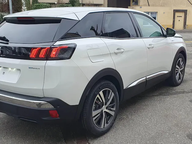 Peugeot 3008 4x4 300PS Allure Pack Helvetia (406)