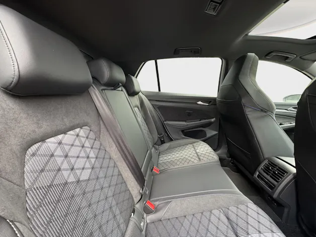 VW Golf 2.0 TSI R-Line DSG 4 Motion