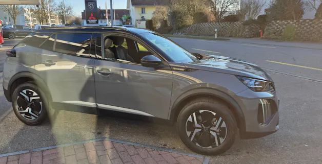 Peugeot 2008 MHEV GT Helvetia (405)