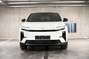 image du véhicule TOYOTA C-HR+ Premium AWD
