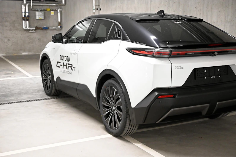image du véhicule TOYOTA C-HR+
