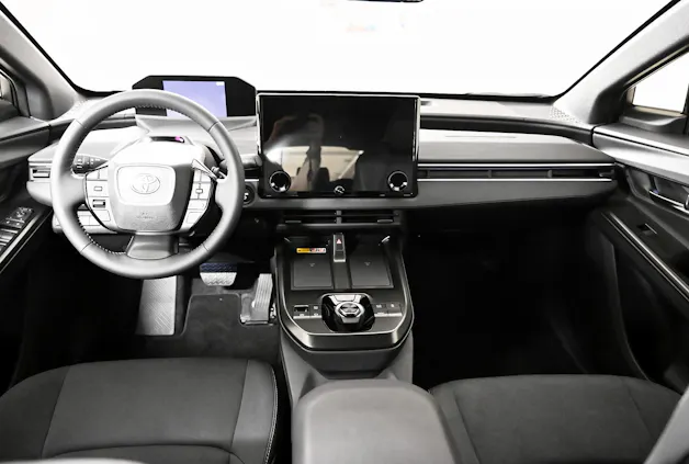 Toyota C-HR+ Premium AWD