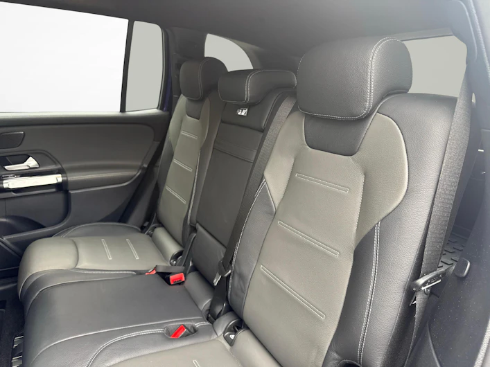immagine del veicolo MERCEDES-BENZ GLB 250