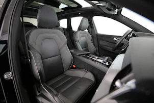 Fahrzeugbild VOLVO XC60 2.0 T6 TE R-Design eAWD