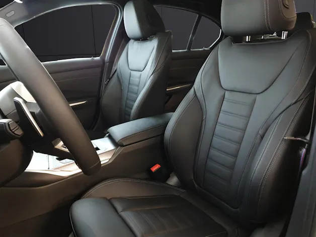 BMW 330e xDrive