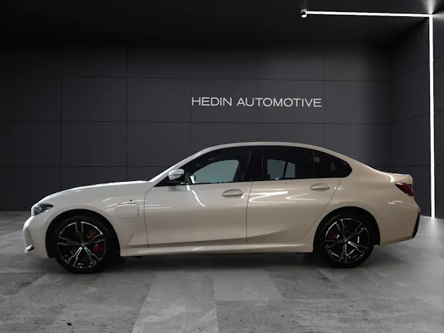 BMW 330e xDrive