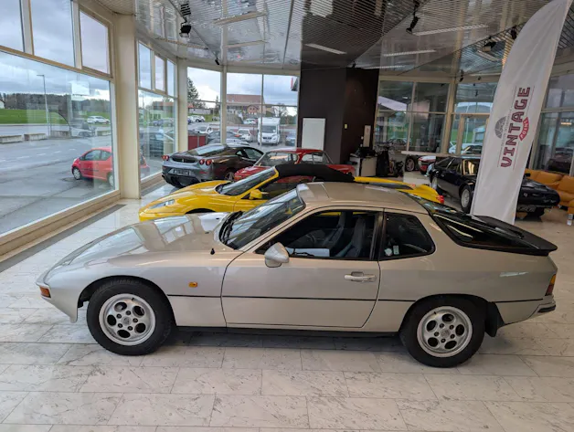 Porsche 924 S