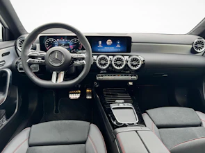 image du véhicule MERCEDES-BENZ A 180 AMG Line