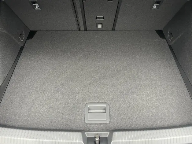 VW Golf VIII 1.5 eTSI R-Line DSG