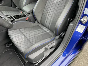 VW Golf VIII 1.5 eTSI R-Line DSG