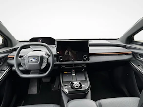 https://vehicle.imgix.net/4251152/4838cce6-6488-4a52-8320-4d76e3708383.jpg