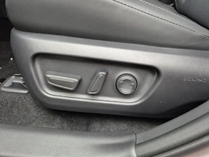 https://vehicle.imgix.net/4251164/b5d555ec-4a19-4cc4-9fb1-bda254d0fe8f.jpg