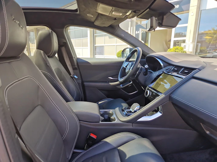 image du véhicule JAGUAR E-PACE