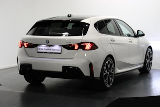 https://vehicle.imgix.net/4251316/48d96421-ad54-4838-aef5-e0020fc6ae8c.JPG