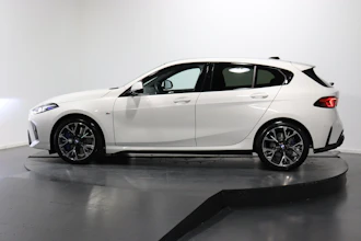 https://vehicle.imgix.net/4251316/9f32f061-67c3-4d1e-80ce-8a13cc0e7532.JPG