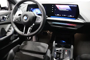 immagine del veicolo BMW 120i