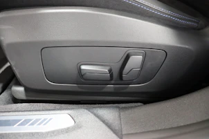 immagine del veicolo BMW 120i