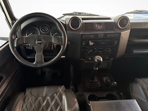 immagine del veicolo LAND ROVER Defender 110 2.4 Tdi SW Lim.Ed. Raw - Valvola EGR nuova!