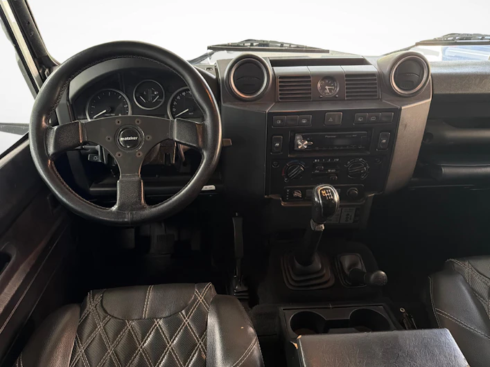 immagine del veicolo LAND ROVER DEFENDER