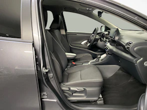 Fahrzeugbild TOYOTA Yaris 1.5 VVT-i HSD Trend