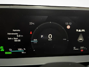 https://vehicle.imgix.net/4251414/33dbaa6a-6a69-44bd-89a3-7c835e8422a0.jpg