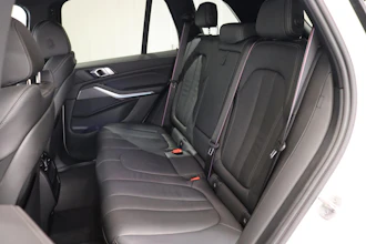 https://vehicle.imgix.net/4251436/d66587ac-90f1-41f3-bfd3-50ede36cb209.JPG