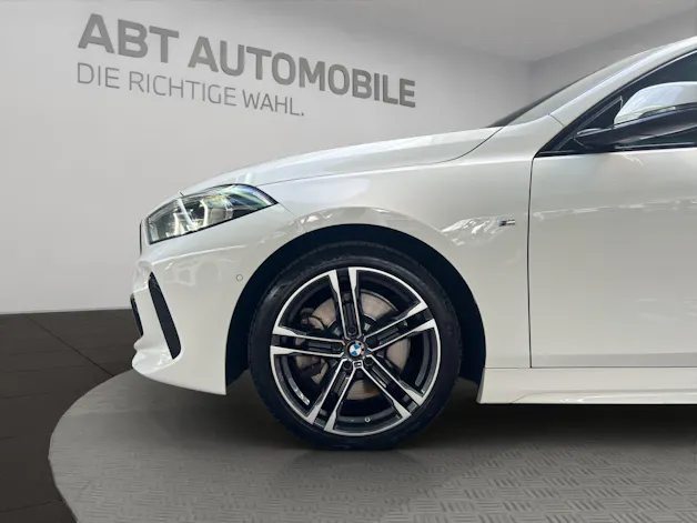 BMW 120d xDrive SAG