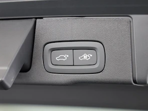 image du véhicule VOLVO XC60 2.0 T8 TE Black Edition eAWD