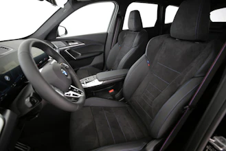 https://vehicle.imgix.net/4251541/df2bef99-4ff0-4dc5-8290-03d8a969945d.jpg