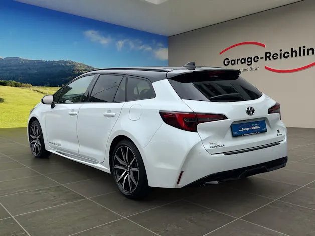 Toyota Corolla Touring Sports 2.0 HSD GR Sport