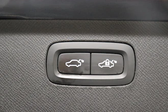 https://vehicle.imgix.net/4251621/19727b69-6e81-4934-9854-90dd5efb1c8b.JPG