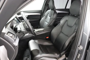 Fahrzeugbild VOLVO XC90 2.0 T6 Momentum 7P. AWD