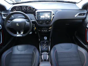 Peugeot 2008 1.5 BlueHDi 120 GT Line Automat