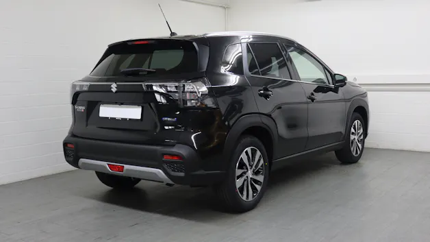 Suzuki S-Cross 1.5 Compact Top Hybrid 4x4
