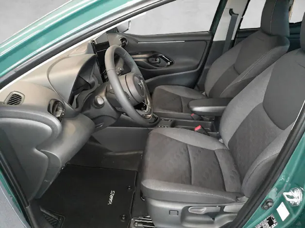 Toyota Yaris 1.5 VVT-i HSD Trend