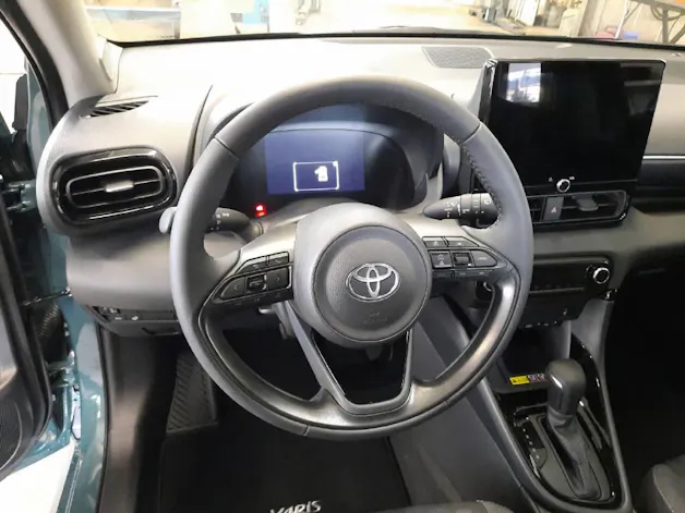 Toyota Yaris 1.5 VVT-i HSD Trend