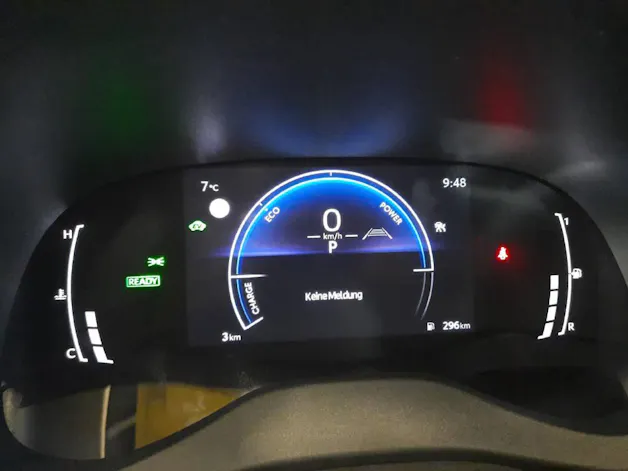 Toyota Yaris 1.5 VVT-i HSD Trend
