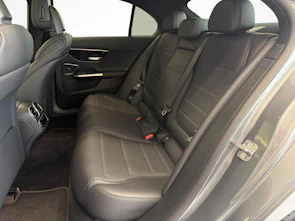 immagine del veicolo MERCEDES-BENZ C 400 e AMG Line 4matic + Pneumatici invernali