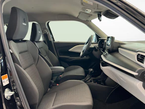 https://vehicle.imgix.net/4251759/ee5748dc-12a7-4fa6-aab4-2e46f4672ac4.jpg