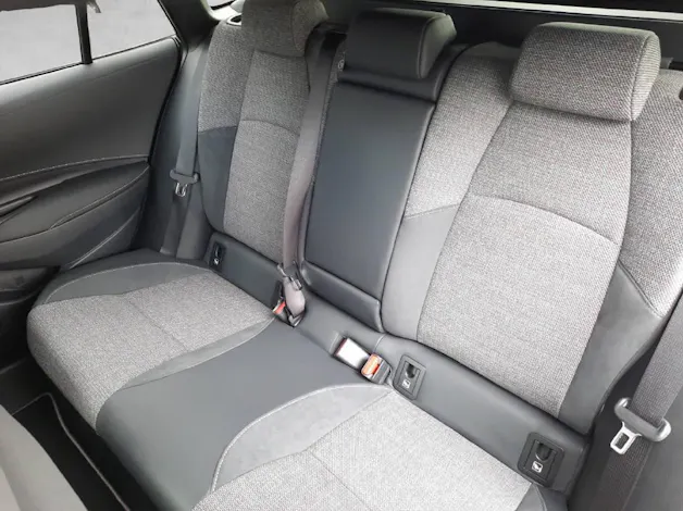 Toyota Corolla Touring Sports 2.0 HSD Swiss Edition