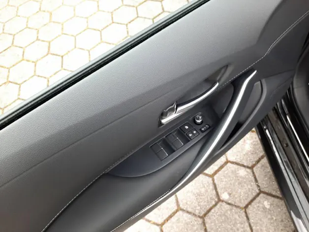 Toyota Corolla Touring Sports 2.0 HSD Swiss Edition