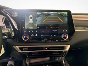https://vehicle.imgix.net/4251795/9824db44-79b1-4ba2-9230-63bb7f7ed81f.jpg