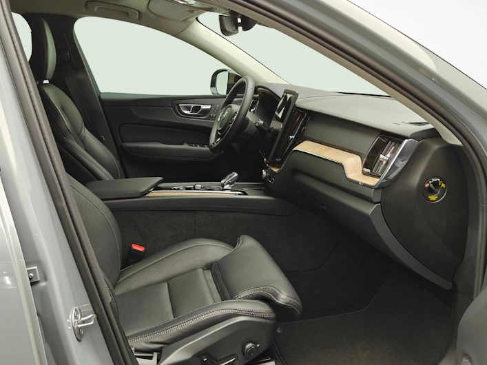 immagine del veicolo VOLVO XC60