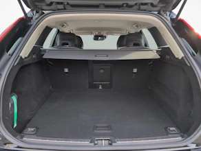 https://vehicle.imgix.net/4251805/510aeb28-68a4-410b-b235-40a8bec53af1.jpg