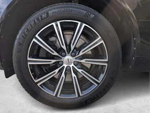 https://vehicle.imgix.net/4251805/68e3fcce-7a62-47aa-99a6-50d438a80645.jpg