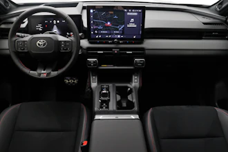 https://vehicle.imgix.net/4251829/4ddc244d-5a8a-474a-aaa7-2e9967244728.JPG