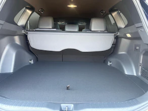https://vehicle.imgix.net/4251851/e6b446c9-063c-42c4-8e65-cb02e8dcd54a.jpg