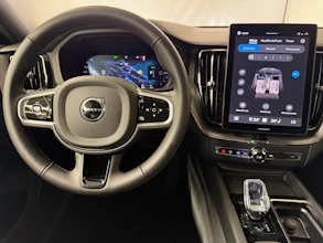 https://vehicle.imgix.net/4251855/eff98813-a364-40fc-9218-15a77699a396.jpg