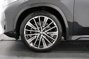 BMW X1 20i sDrive paddles