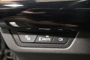 BMW X1 20i sDrive paddles